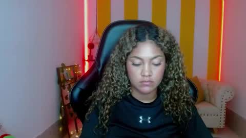 Cristal online show from December 11, 3:13 am