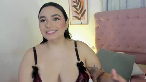 Cristal Cute  online show from January 7, 12:09 pm