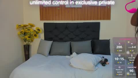 Snapshot of cristale69 chatting on March 16, 6:45 pm cristale69 online show from March 16, 6:45 pm