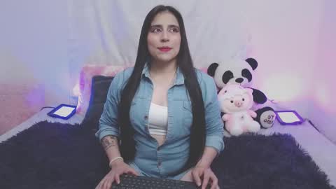 Snapshot of cristallssmith chatting on March 14, 4:29 am Cristal online show from March 14, 4:29 am