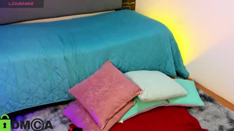 cristal acosta online show from May 9, 7:41 pm