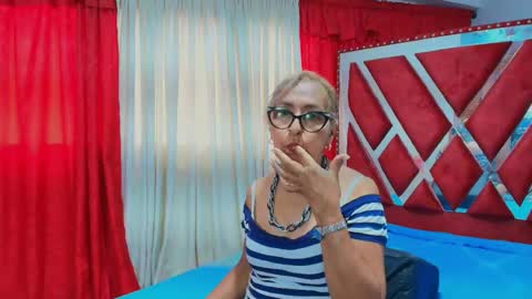 cristalmature online show from June 3, 2:33 pm