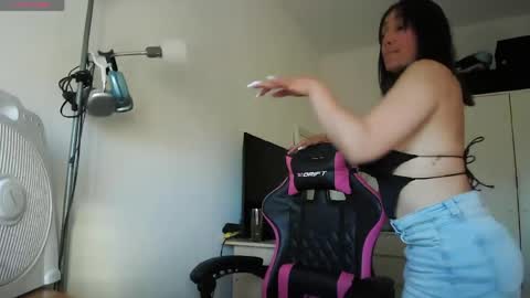 Snapshot of cristalmoon chatting on May 25, 5:30 pm cristalmoon online show from May 25, 5:30 pm