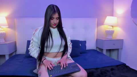 cristalssmith online show from January 10, 3:52 am