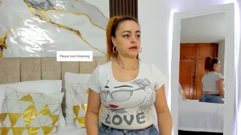 cristal walker online show from February 10, 10:41 am