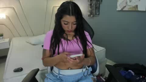 Snapshot of cristel_natt chatting on January 9, 3:58 am Independent Model online show from January 9, 3:58 am