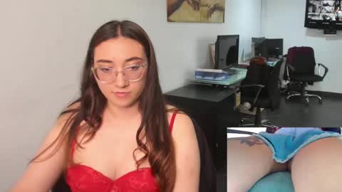 you can call me your sweettie assistant   online show from January 14, 6:07 pm