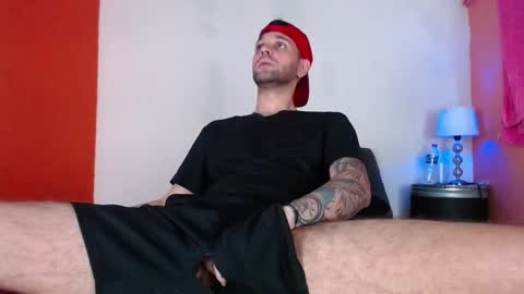 Snapshot of cristianhot125 chatting on March 25, 9:21 pm cristianhot125 online show from March 25, 9:21 pm