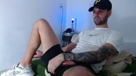 cristianhot125 online show from June 26, 10:58 pm