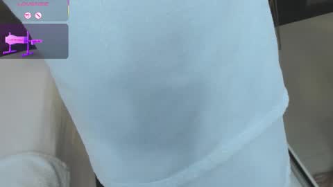 Snapshot of cristin_collins chatting on March 25, 9:54 pm C R I S T I N online show from March 25, 9:54 pm