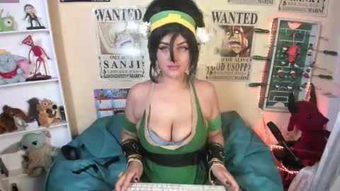 Snapshot of cristina_blue21 chatting on February 21, 8:07 am Cristina online show from February 21, 8:07 am