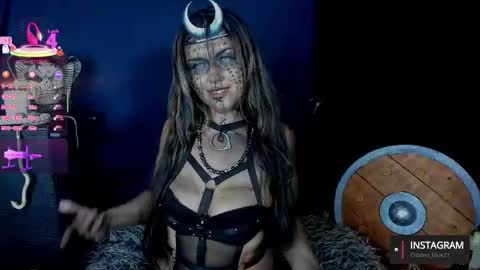 Snapshot of cristina_blue21 chatting on October 25, 9:28 am Cristina online show from October 25, 9:28 am