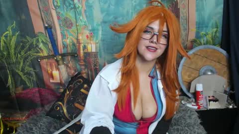 Snapshot of cristina_blue21 chatting on December 5, 7:39 am Cristina online show from December 5, 7:39 am