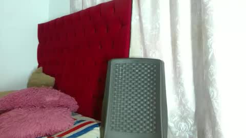 Snapshot of cristinamontiel74 chatting on November 27, 2:52 pm cristinamontiel74 online show from November 27, 2:52 pm