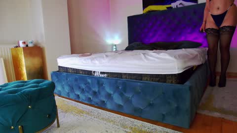 CristinaVinci online show from January 28, 5:24 pm