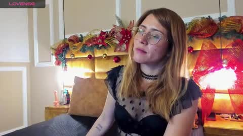 cristingarcia online show from December 10, 1:55 pm