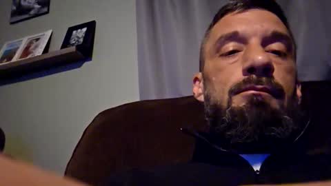 Snapshot of cristo8inch chatting on April 12, 4:06 am cristo8inch online show from April 12, 4:06 am