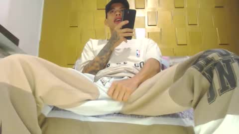 criistofer online show from September 20, 6:42 pm