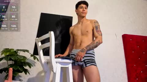 cristopher23  online show from December 30, 7:53 pm