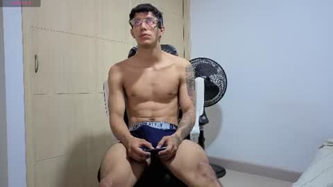 cristopher23  online show from July 25, 10:24 am