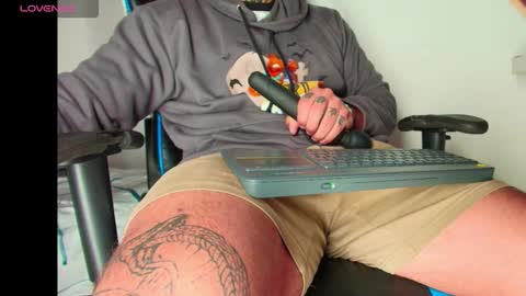 Snapshot of cristopher_here chatting on February 12, 2:12 pm CRISTOPHER online show from February 12, 2:12 pm