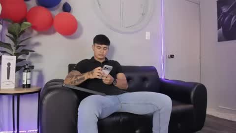 Cristopher online show from June 19, 11:58 am