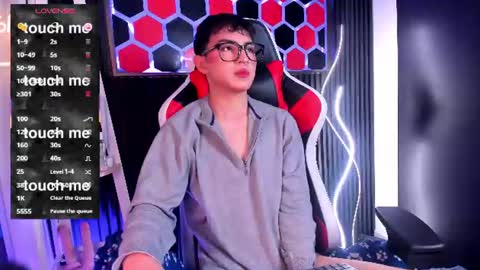 Cristopher  online show from June 9, 8:20 pm