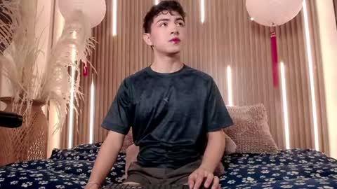 Cristopher  online show from June 14, 8:22 pm