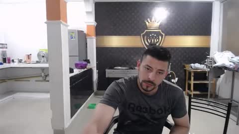 crisyoha4020 online show from October 22, 11:48 pm