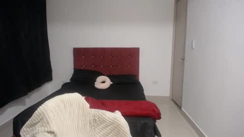 crisyoha4020 online show from November 10, 4:44 am