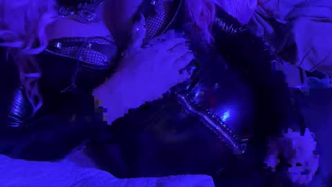 Jonathan online show from February 3, 11:15 am