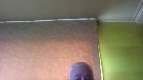 Snapshot of crmperez chatting on December 4, 5:44 pm crmperez online show from December 4, 5:44 pm