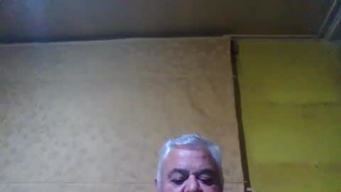 Snapshot of crmperez chatting on January 10, 2:14 am crmperez online show from January 10, 2:14 am