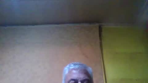 Snapshot of crmperez chatting on January 20, 11:43 pm crmperez online show from January 20, 11:43 pm