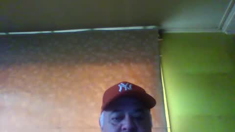Snapshot of crmperez chatting on January 23, 8:13 pm crmperez online show from January 23, 8:13 pm