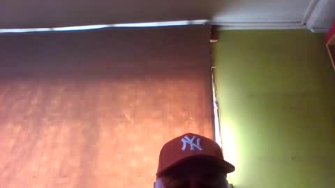 Snapshot of crmperez chatting on September 10, 6:19 pm crmperez online show from September 10, 6:19 pm