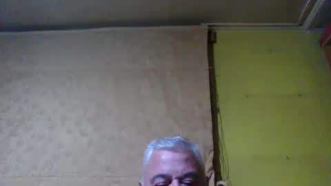 Snapshot of crmperez chatting on September 16, 1:50 am crmperez online show from September 16, 1:50 am