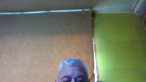 Snapshot of crmperez chatting on September 18, 8:33 pm crmperez online show from September 18, 8:33 pm