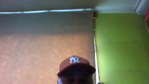 Snapshot of crmperez chatting on October 20, 5:57 pm crmperez online show from October 20, 5:57 pm