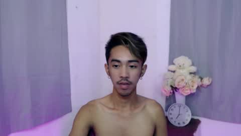 crocodale online show from October 6, 3:31 pm