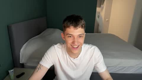 cronck52 online show from November 17, 7:41 pm