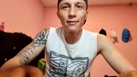 Snapshot of cronos_hot_888 chatting on March 7, 5:54 pm cronos_hot_888 online show from March 7, 5:54 pm