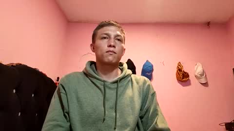 Snapshot of cronos_hot_888 chatting on March 17, 8:39 am cronos_hot_888 online show from March 17, 8:39 am