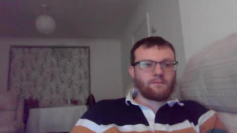 Snapshot of cropper4fun chatting on December 18, 7:52 pm Cropper online show from December 18, 7:52 pm