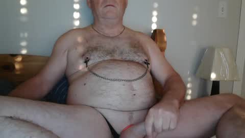 Snapshot of crowbarbi chatting on October 10, 11:31 am Crowbarbi online show from October 10, 11:31 am