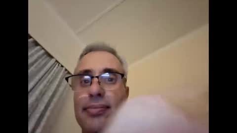 Crucut online show from January 3, 6:46 pm