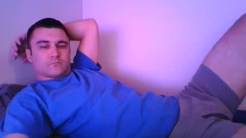 Snapshot of crush380 chatting on February 15, 11:03 pm Crush380 online show from February 15, 11:03 pm