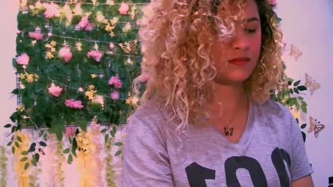 crysrus online show from January 5, 1:24 am