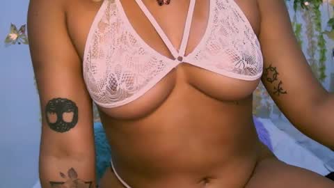 crysrus online show from February 13, 3:18 am