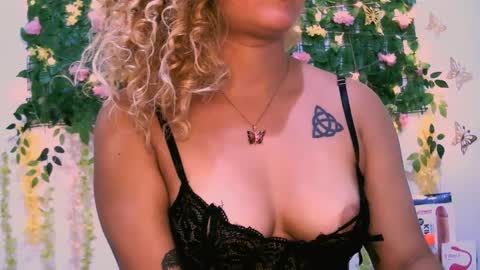 crysrus online show from March 9, 12:21 am